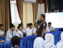 Tingkat Sadar Hukum Pelajar, Kejati Kaltim Gelar JMS Berikan Penyuluhan Hukum Di SMAN 2 Samarinda.