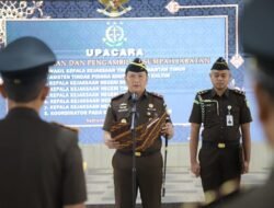 Kajati Kaltim Lantik 5 orang Kejari Baru, Aspidsus Kejati Kaltim, Serta Koordinator Kejati Kaltim.