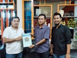 Jelang Pelantikan Anggota Dewan, PWI Kubar Sambangi Ketua DPRD di Sendawar.