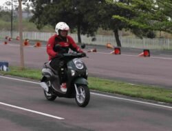 New Honda Scoopy Generasi Terbaru, Siap Mencuri Perhatian Pecinta Skutik Unik dan Fashion.