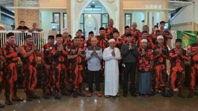 Wadan Detasemen Marlas PW Koti Mahatidana Pemuda Pancasila Kaltim, H. Budi Fachroni, Gelar Buka Puasa Bersama dan Santunan untuk Warga.