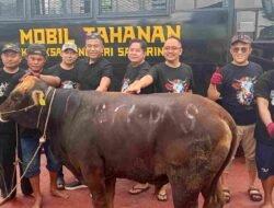 Kejari Samarinda Salurkan Ratusan Paket Kurban, Wujud Kepedulian dan Silaturahmi di Hari Raya Idul Adha 1446 H.