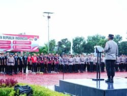 Kapolda Kaltim Pimpin Apel Pagi Sekaligus Peringatan HUT ke-68 Polda Kaltim, Penghargaan Diberikan kepada Personel Berprestasi.
