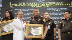 Kejari Samarinda Raih Predikat ZI WBK 2025, Tegaskan Komitmen Birokrasi Bersih dan Pelayanan Berintegritas.