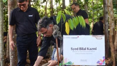Indosat Tanam Pohon di IKN, Dukung Kota Hijau dengan 75% Ruang Terbuka.