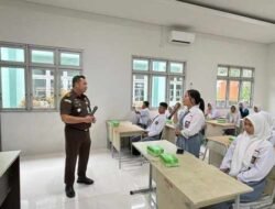 Kejati Kaltim Kembali Gelar Program Jaksa Masuk Sekolah di SMKN 10 Samarinda.
