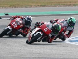 Pebalap Muda Astra Honda Tampil Kencang di Laga Pembuka Moto4 Asia Cup Buriram.