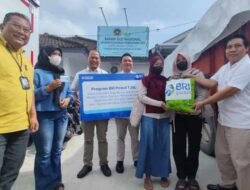 Melalui Program TJSL BRI, G. Budisatrio Djiwandono DPR RI Bantu Ringankan Beban Warga Samarinda di Ramadan.