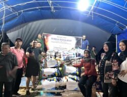 Wakil Ketua II DPRD Kutim Gerak Cepat, Salurkan Bantuan Korban Kebakaran Batu Timbau.