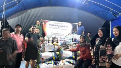 Wakil Ketua II DPRD Kutim Gerak Cepat, Salurkan Bantuan Korban Kebakaran Batu Timbau.