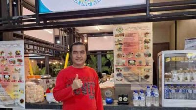 Tokoh Senior Jurnalis Kaltim Rekomendasikan Dapur Oma Ing sebagai Kuliner Andalan di Balikpapan Baru.