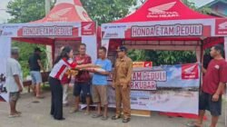 Astra Motor Kalimantan Timur 2 Serahkan Bantuan Korban Terdampak Banjir Kubar