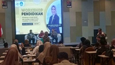Workshop Pendidikan di Samarinda Tekankan Sinergi Sekolah dan Keluarga untuk Ciptakan Generasi Unggul.