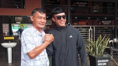 Keluarga Besar SMK Medika Samarinda Gelar Kumpul Bersama Rury Republik Jelang Pelepasan Siswa.