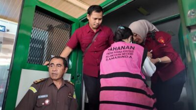 Kejari Samarinda Limpahkan Tersangka Korupsi Pegadaian UPC M. Said ke Penuntut Umum, Kerugian Negara Capai Rp1,22 Miliar