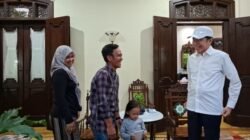 Silaturahmi ke Kediaman Jokowi, Ketua DPC PSI Samarinda Utara Bawa Pesan ‘Rakyat Nomor Satu’.